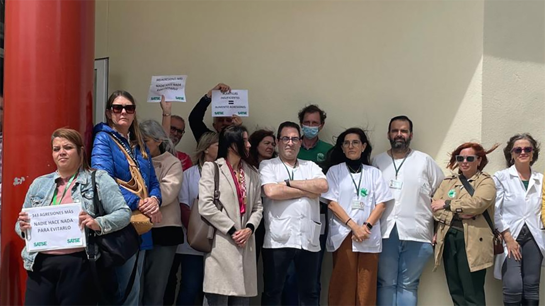 Concentración en Cádiz contra las agresiones